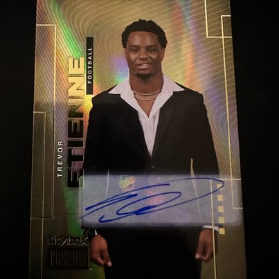 Photo of Trevor Etienne Gold Auto S-44 (2024 SkyBox Premium)